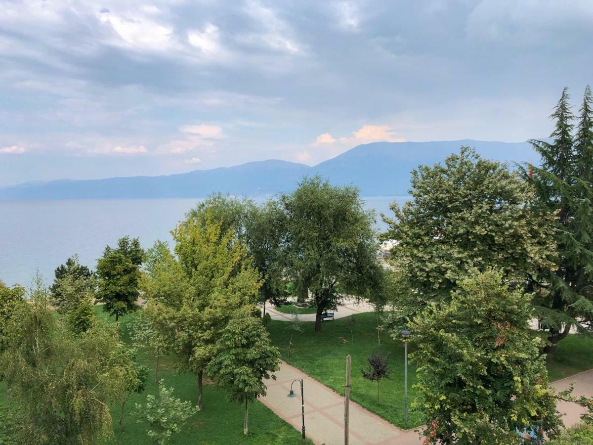 Llakmani Apartment Πόγραδετς Εξωτερικό φωτογραφία