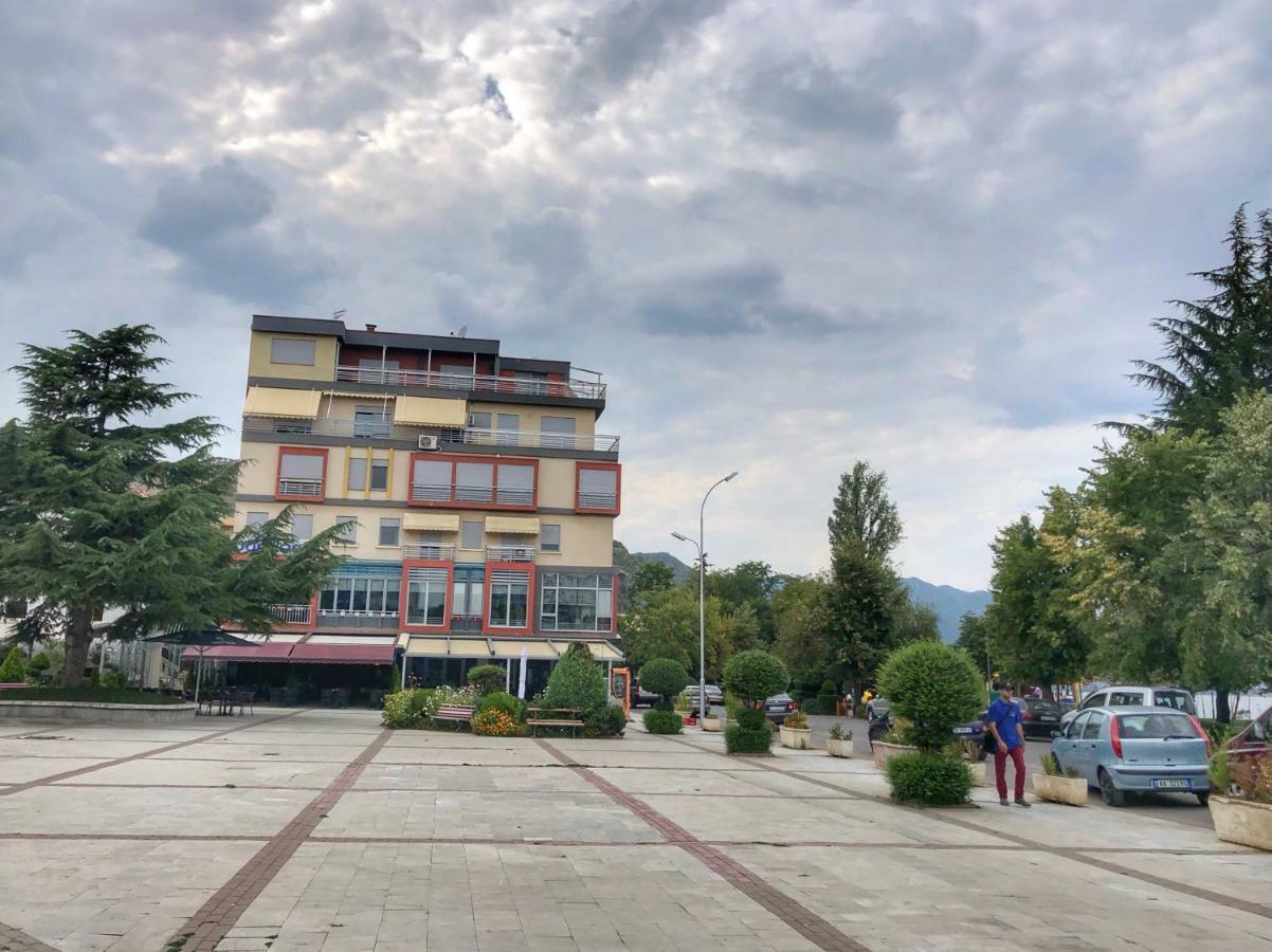 Llakmani Apartment Πόγραδετς Εξωτερικό φωτογραφία